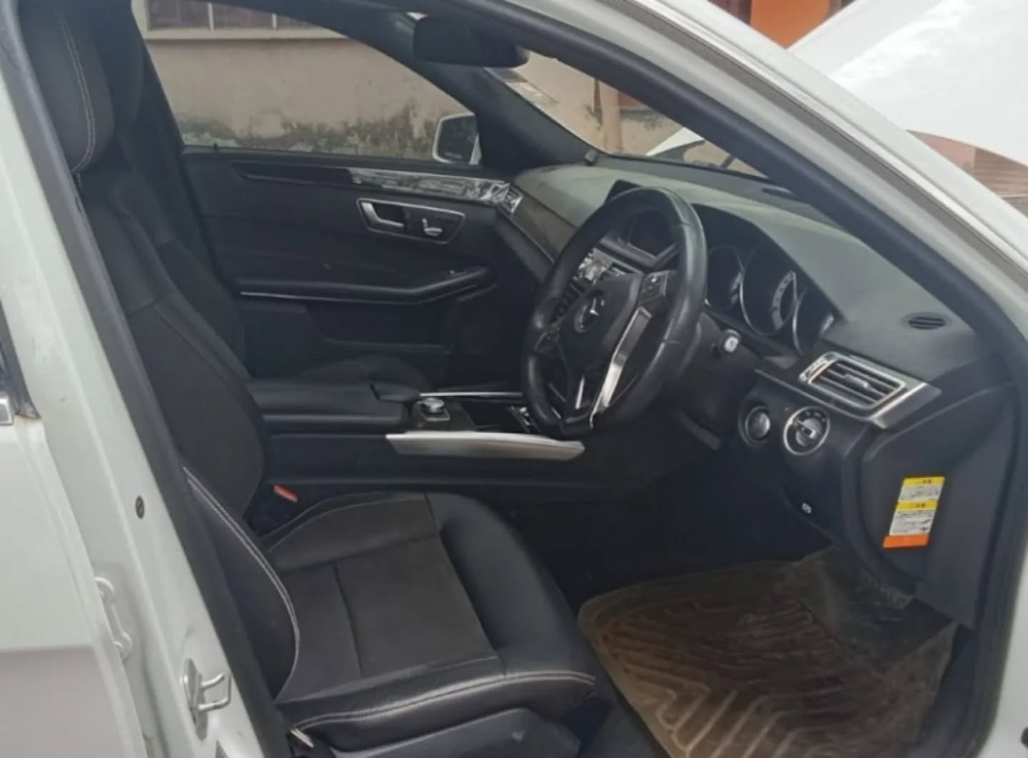 Mercedes E-Class image 4